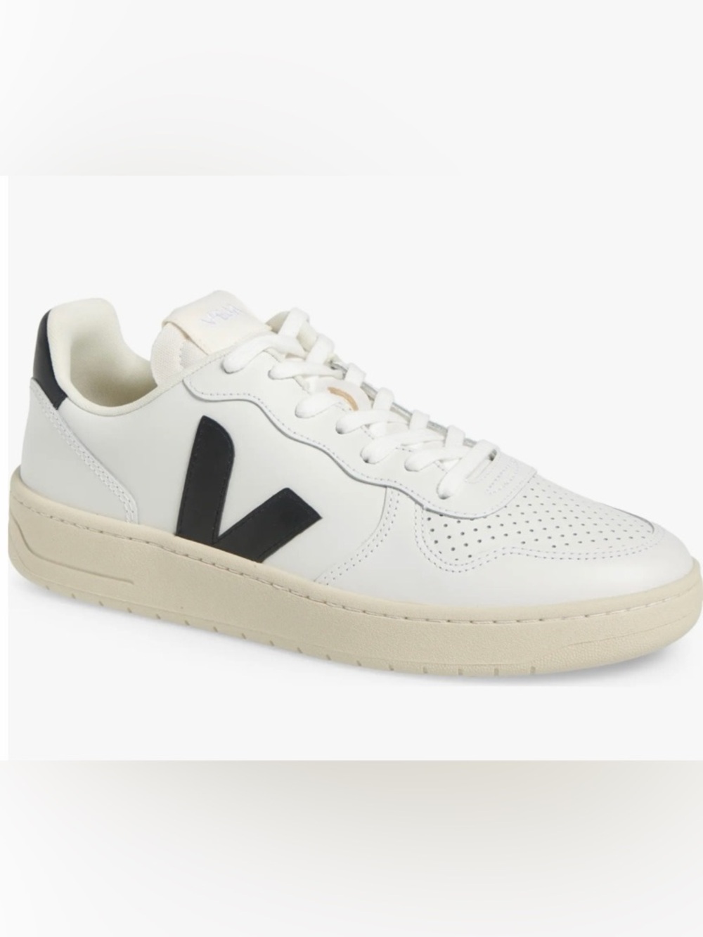 Veja V-10 Sneakers Women’s Leather 
White and Black Size: 8